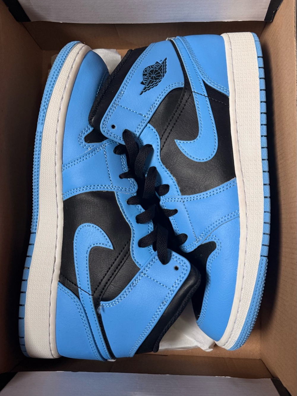 Nike Women’s Air Jordan 1 High 'University Blue & Black'